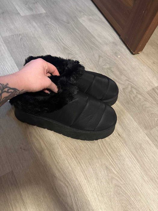 Уггі жіночі нові