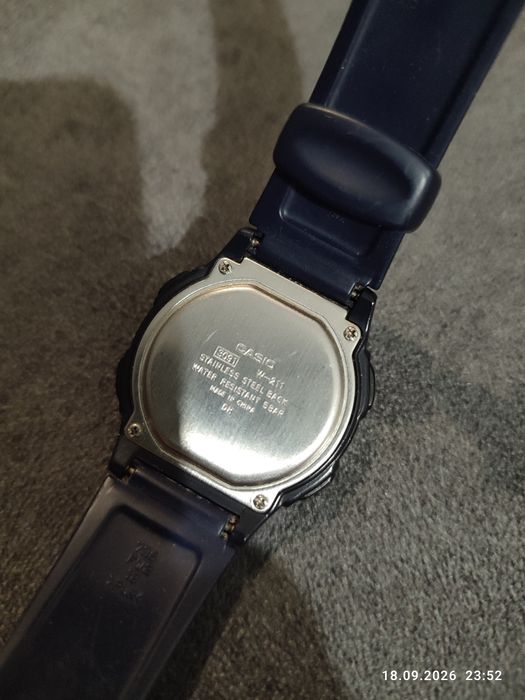 Zegarek Casio W-211, 50m