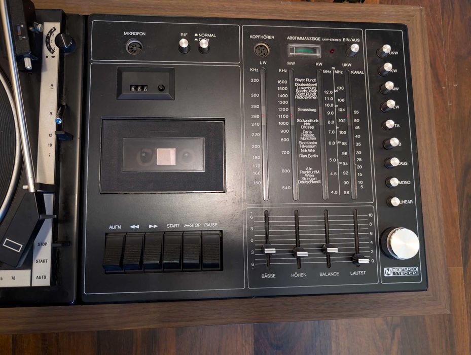 Amplituner Gramofon BSR C-141 Magnetofon Z głośnikami