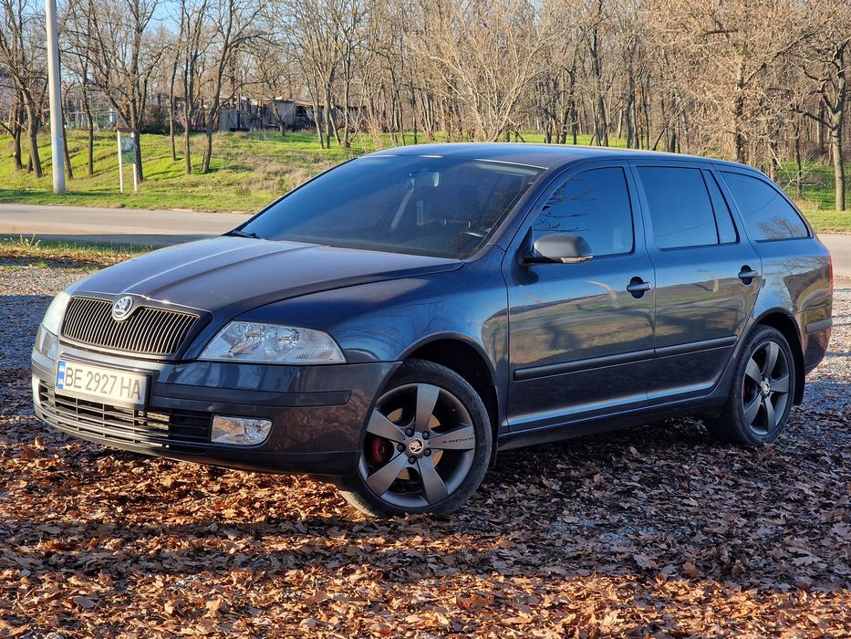 Skoda A5 1.6 FSI elegance