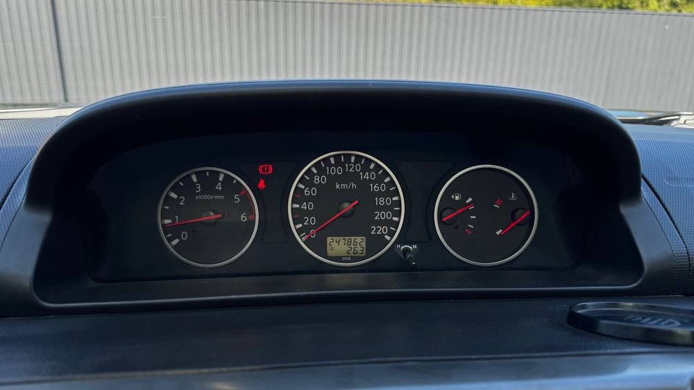 Nisan X Trail T30