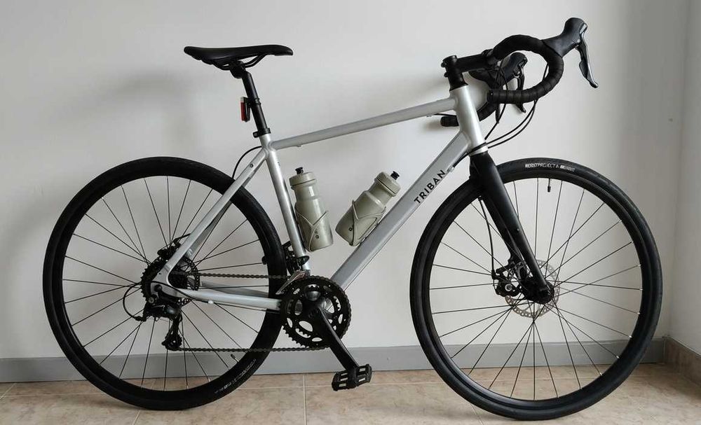 Bicicleta de estrada Triban RC120 (2026) - Como Nova (3 meses de uso)