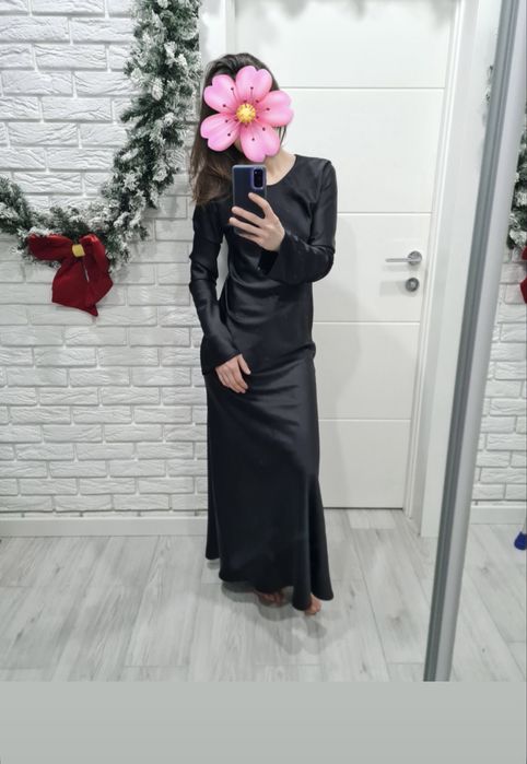 Сукня максі чорного кольору