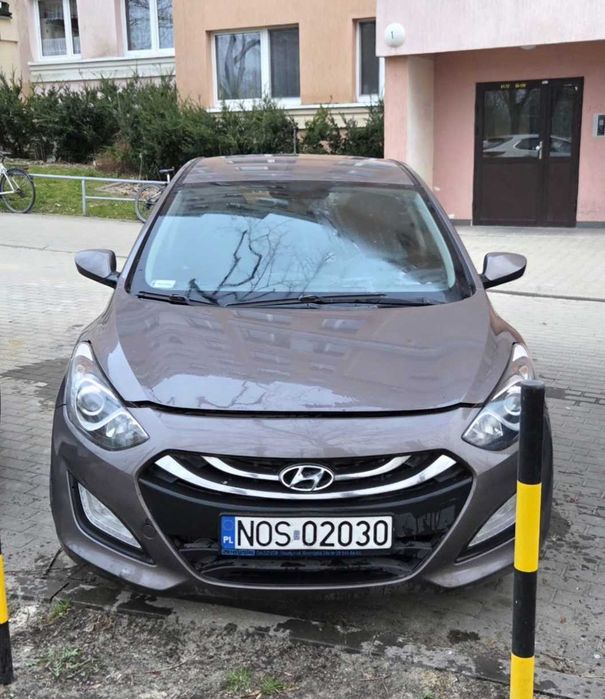 Syndyk sprzeda samochód marki Hyundai i30, rok produkcji 2014