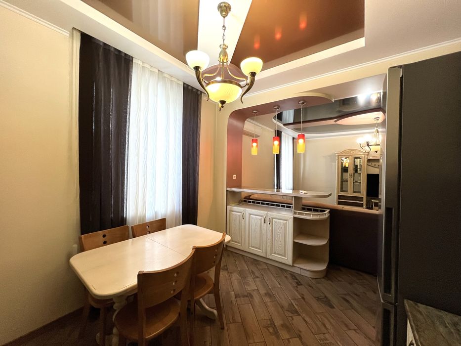 Подобова оренда . Район парку Шевченка . Vip апартаменти