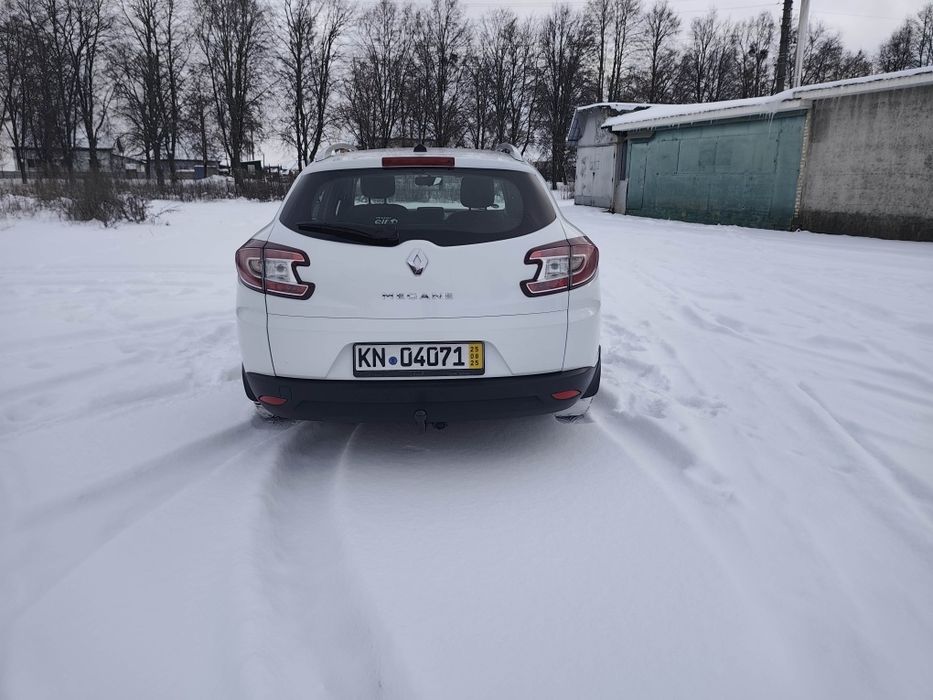 Продам Renault Megane 3 1.6 2012 универсал