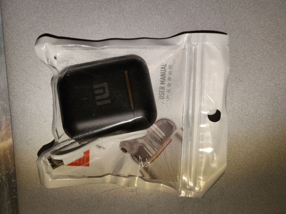 Bluetooth Earbuds + cabo USB-C