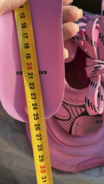 Balenciaga pink