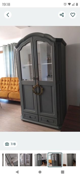 Kredens drewniany w odcieniu  szałwi