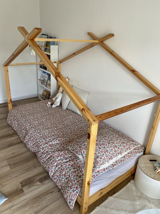 Vende-se cama montessori sem colchao