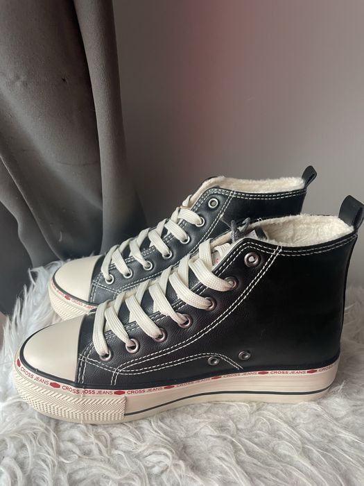 Nowe ocieplane trampki Cross rozm. 36