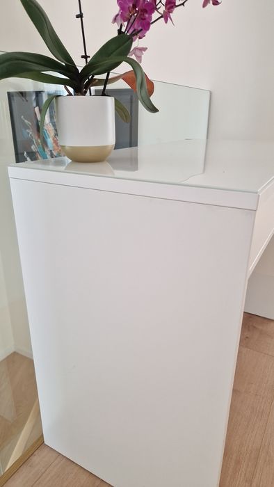 Toucador branco IKEA/Zara