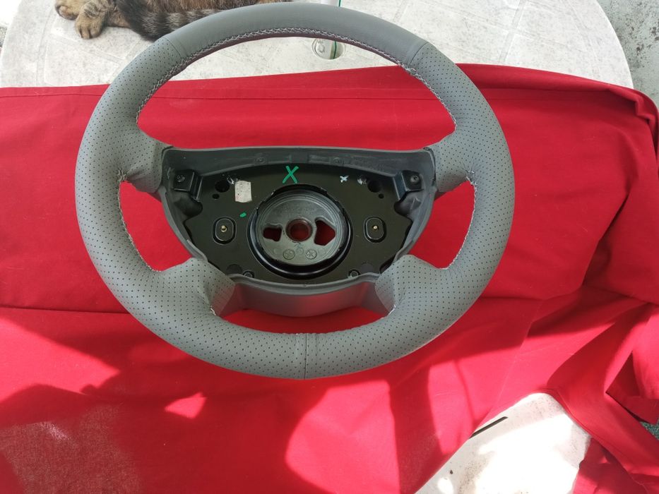 Volante grosso estofado Mercedes-Benz Classe E W211 como novo