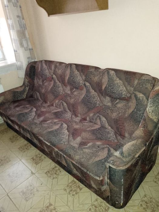 Продам диван в дуже гарному стані
