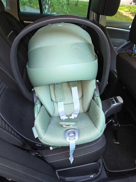 Автокрісло Cybex Cloud T i-Size Plus Leaf Green + База Base T (Комплект)