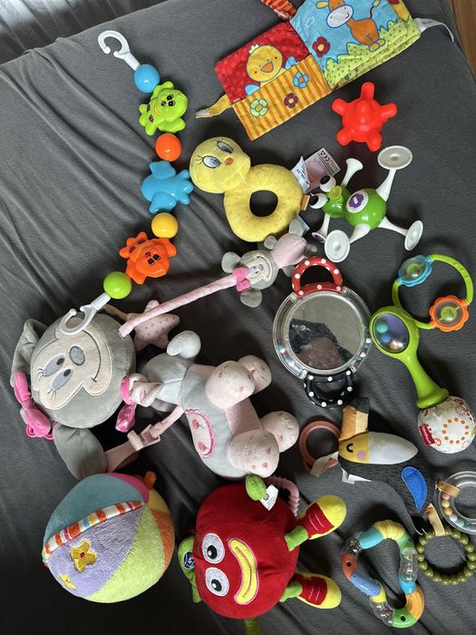 Zestaw zabawek grzechotek dla nienowkaka