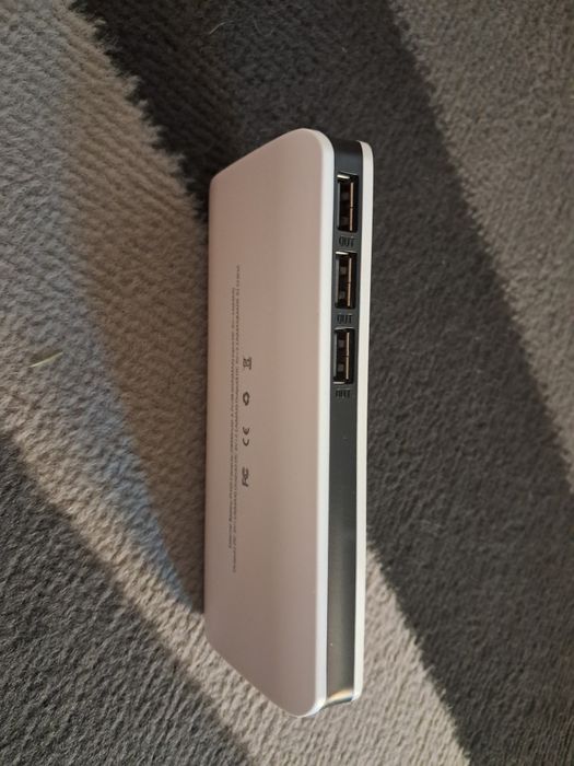 Powerbank 3 wejscia