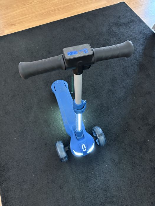Trotinete elétrico infantil OLSSON Glide