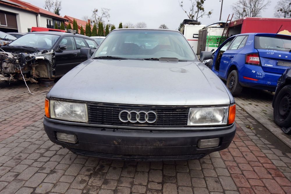 MASKA ZDERZAK BŁOTNIKI LAMPY 80 B3 LY7P  AUDI 1986-1991 SZARY PRZÓD KOMPLETNY