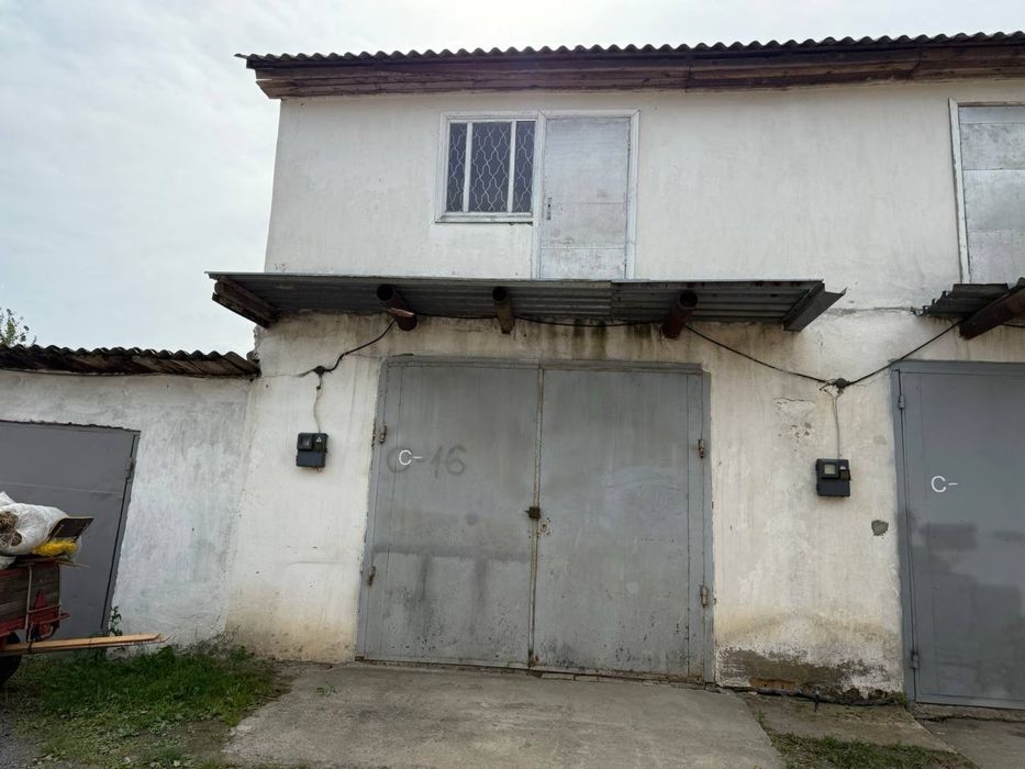 Продам двохповерховий гараж