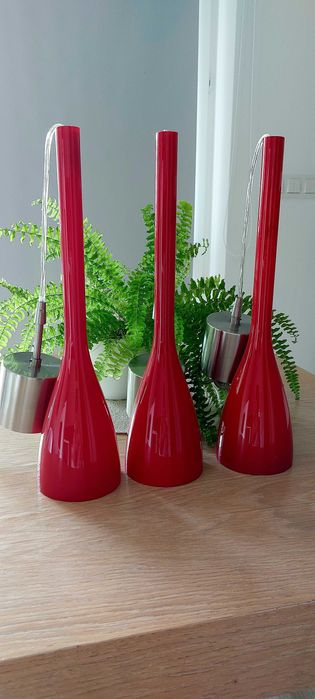 Lampy czerwone nad blat kuchenny