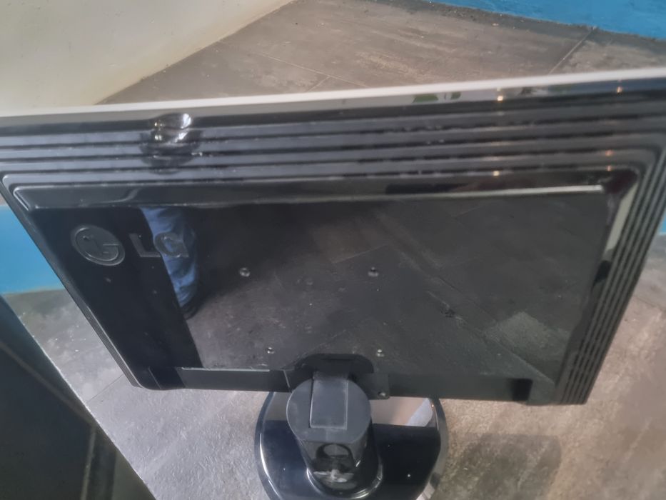 Monitor Lg (VGA)