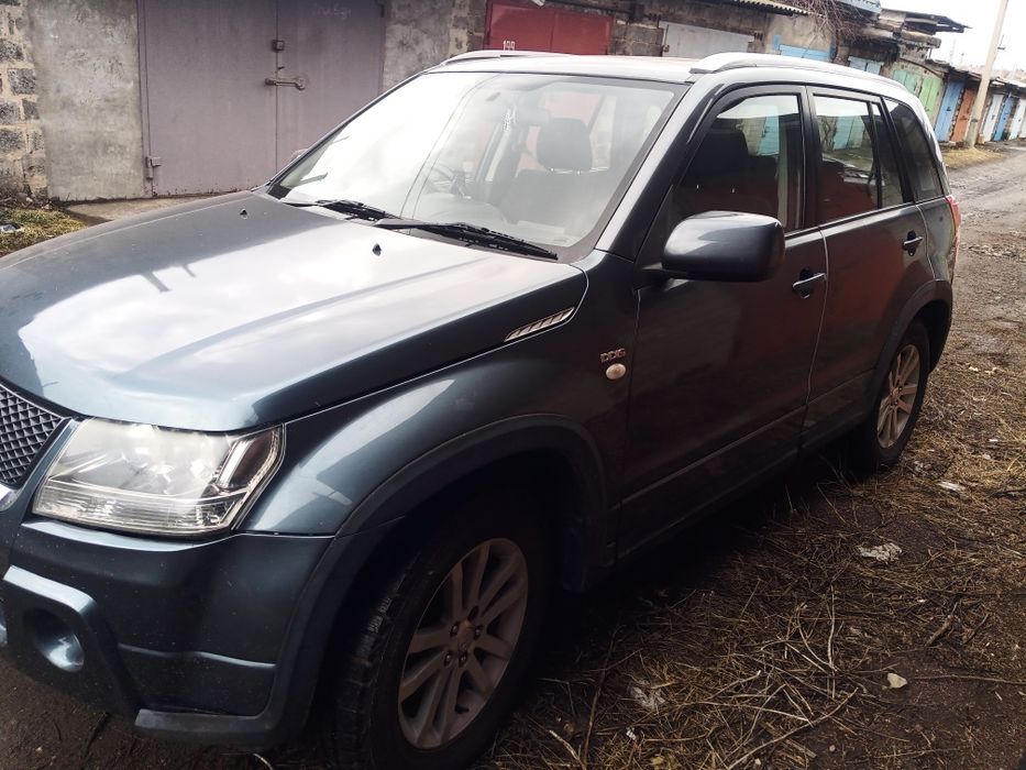 Авто Сузукі гранд вітара