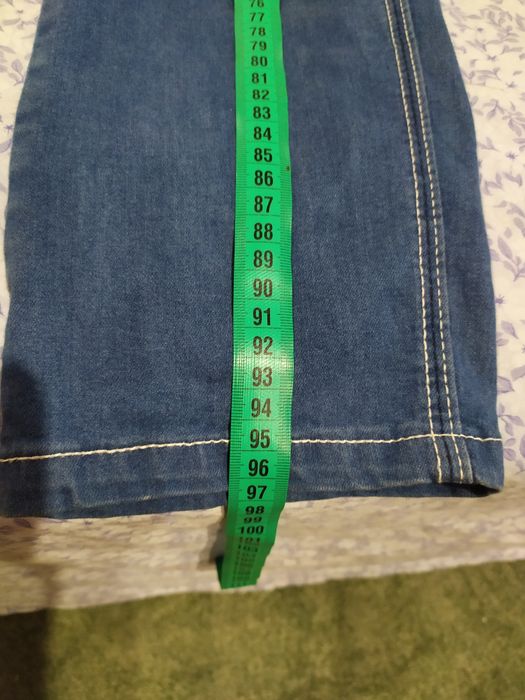 Женские джинсы новые!