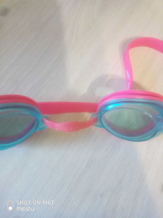 Очки для плавания