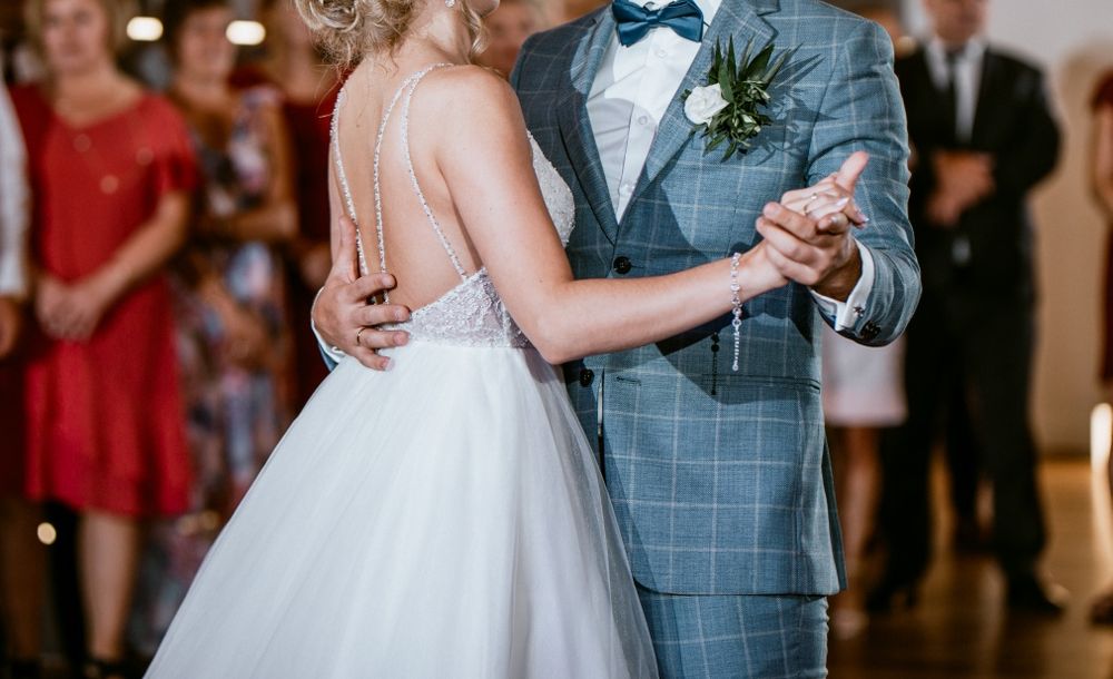 Przepiękna suknia ślubna