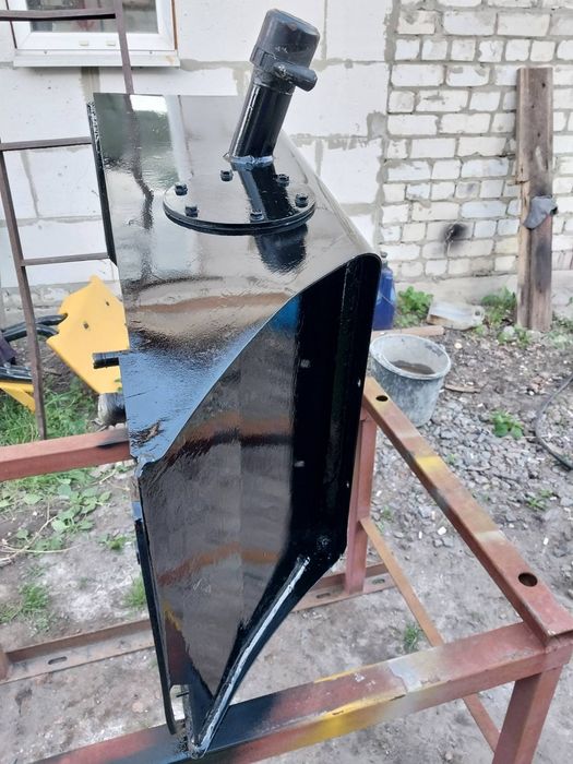 Продам гідравлічний бак JCB 3cx, 4cx