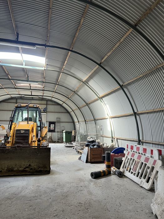 Armazem metálico 200 m²