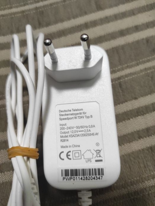 Блок живлення 12В 2.5А, якісний