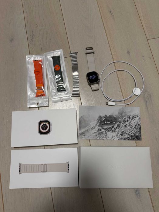 Apple Watch Ultra 1 Titanium Starlight + paski