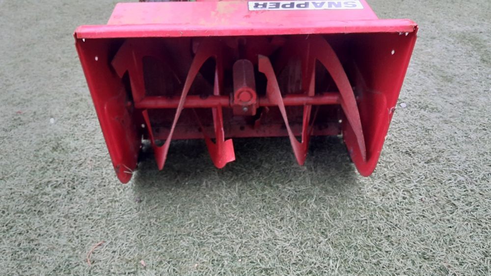 Odśnieżarka Snapper 826