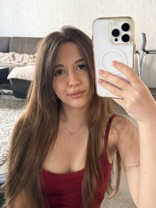 вчитель англійської мови з сертифікованим С1