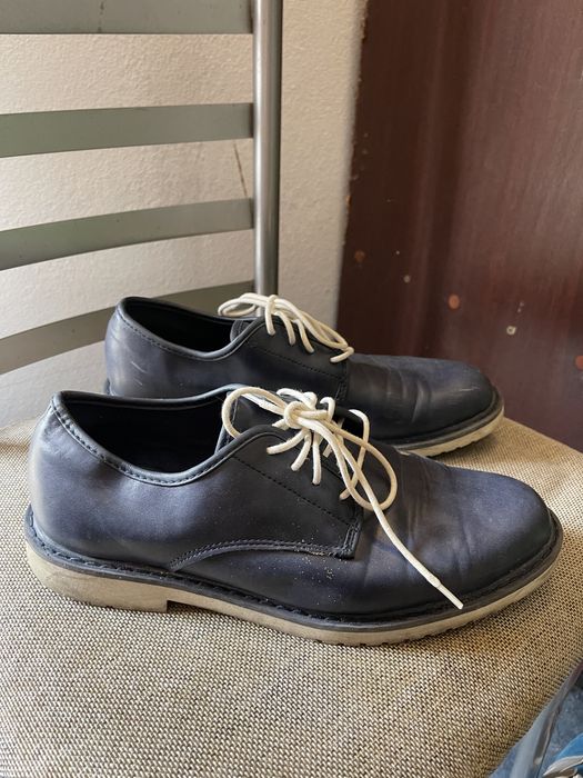 Sapatoa Suits inc e lefties