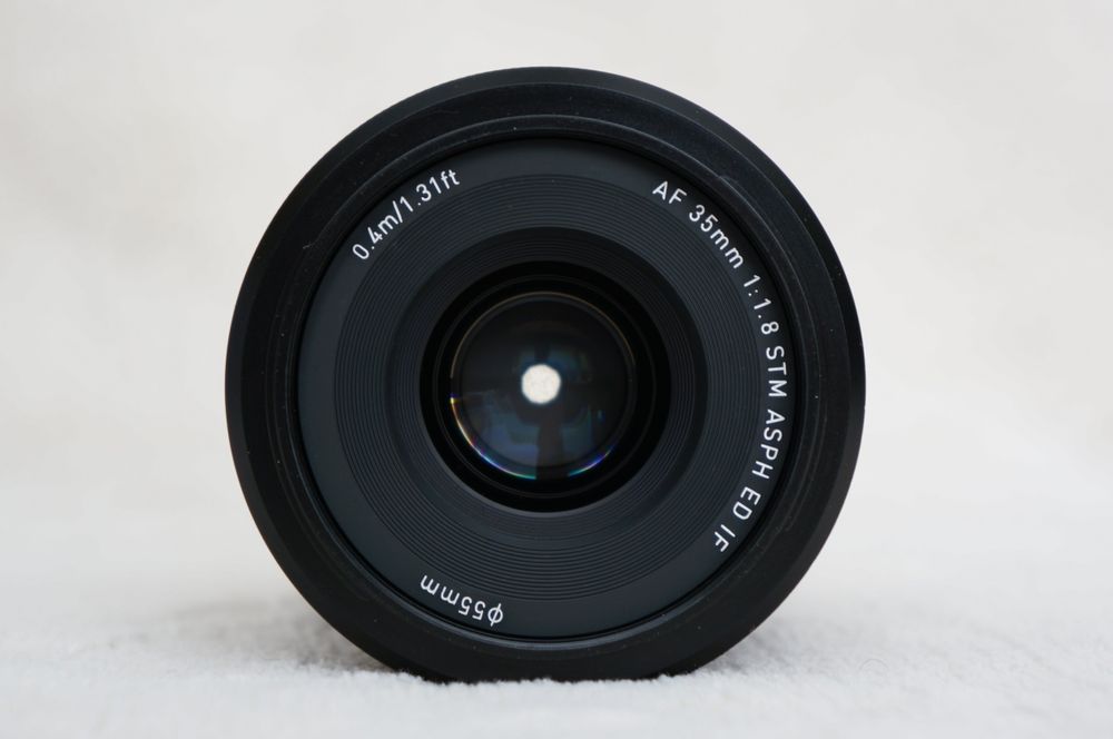 Viltrox 35mm f1,8 sony fe чудовий стан!