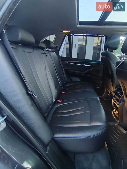 Автомобіль BMW X5 2016