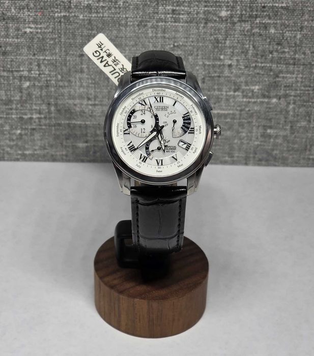 Чоловічий годинник Citizen Chronograph Eco-Drive 100m