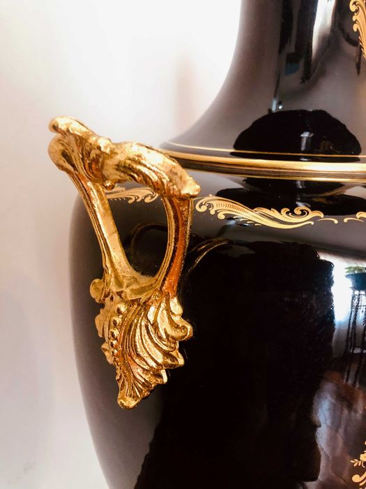 Jarrão pintado à mão "Limoges" com pegas revestidas com banho de ouro