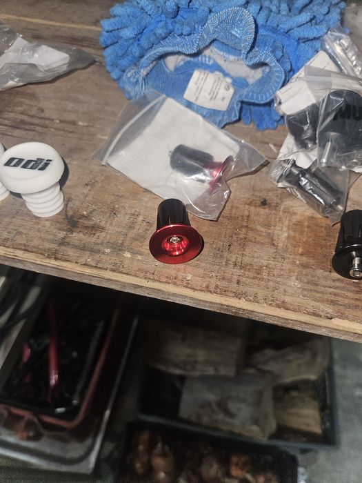 Bicycle Handlebar End Caps435649135405312005