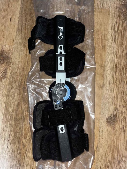 2 ortezy stawu skokowego.
Orteza Kafo stosowana jest do stanów