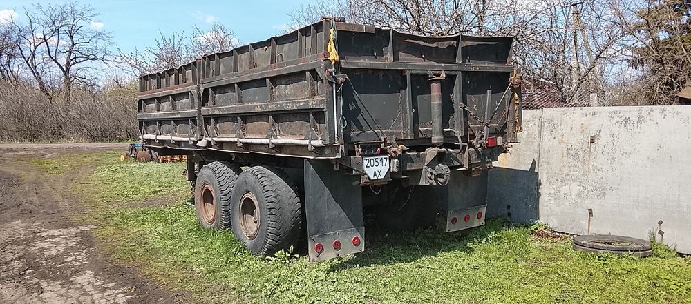 Причіп тракторний 1ПТС-9