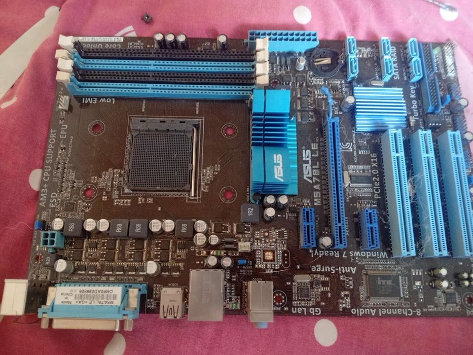 Материнская плата ASUS M5A78L AM3 для ПК
