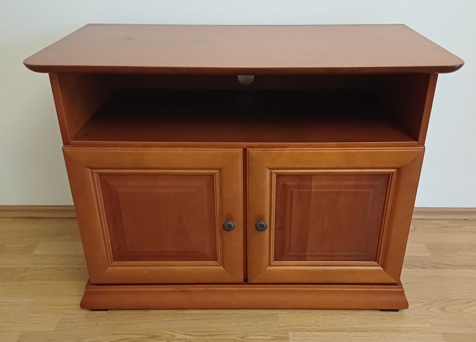 Komoda stolik RTV z kolekcji Rainer firmy Latzke