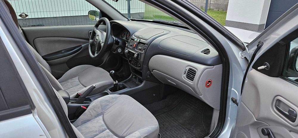 Sprzedam Nissana Almerę