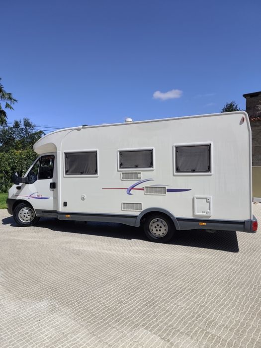 Autocaravana em ótimo estado