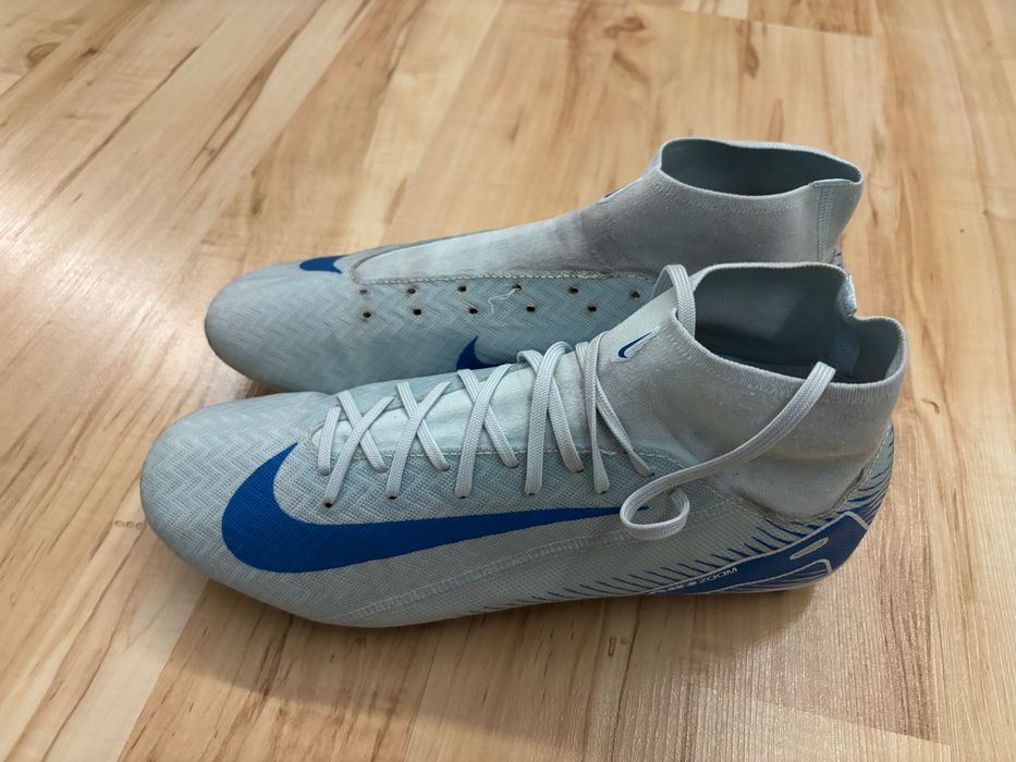 Korki piłkarskie Nike