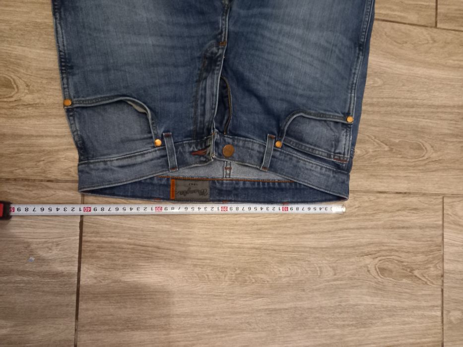 Jeansy wrangler s
